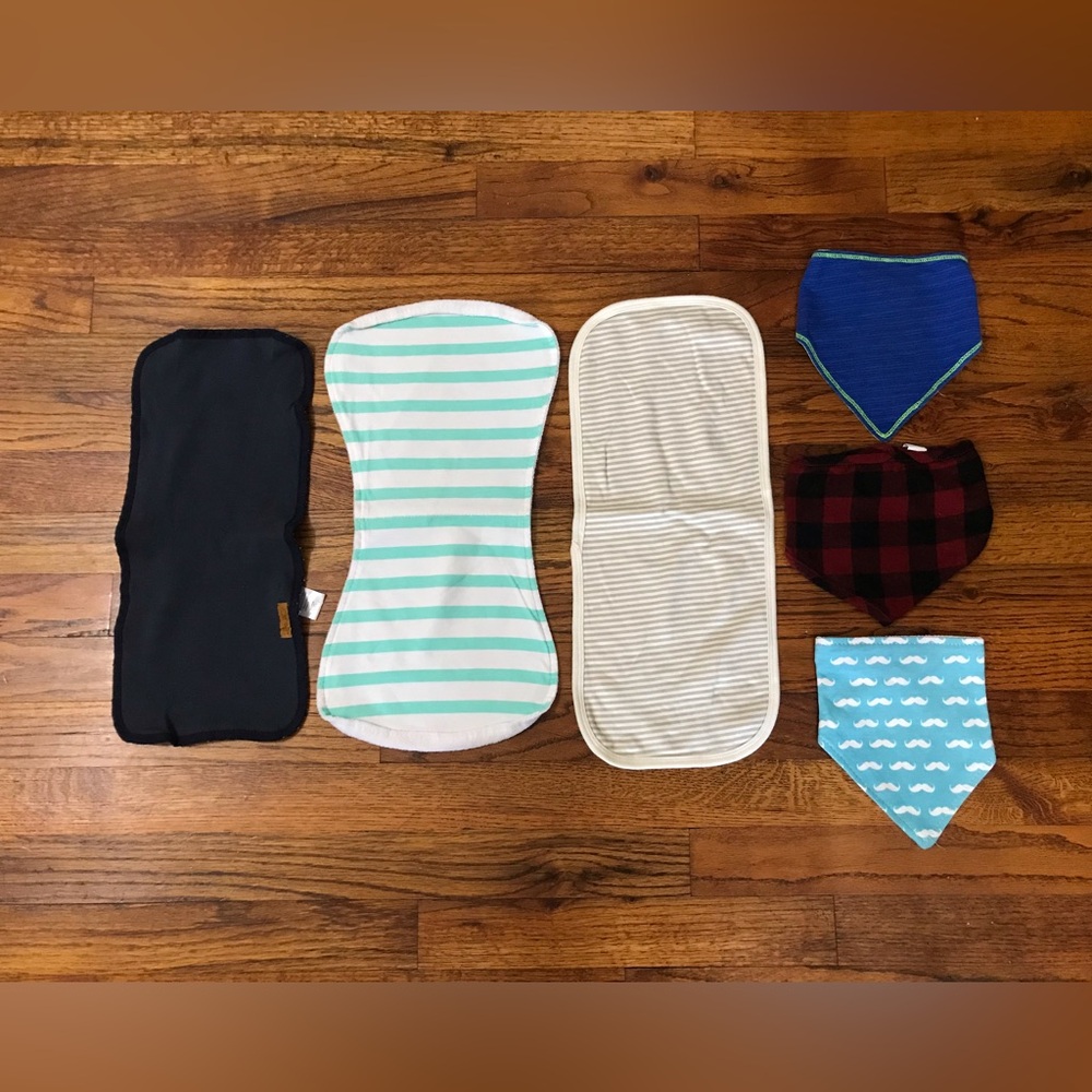 Baby Bibs & Burp Cloth Set of 6 Boy or Girl 
3 Bibs
3 Burp Cloths
Unisex Infant - Picture 2 of 6
